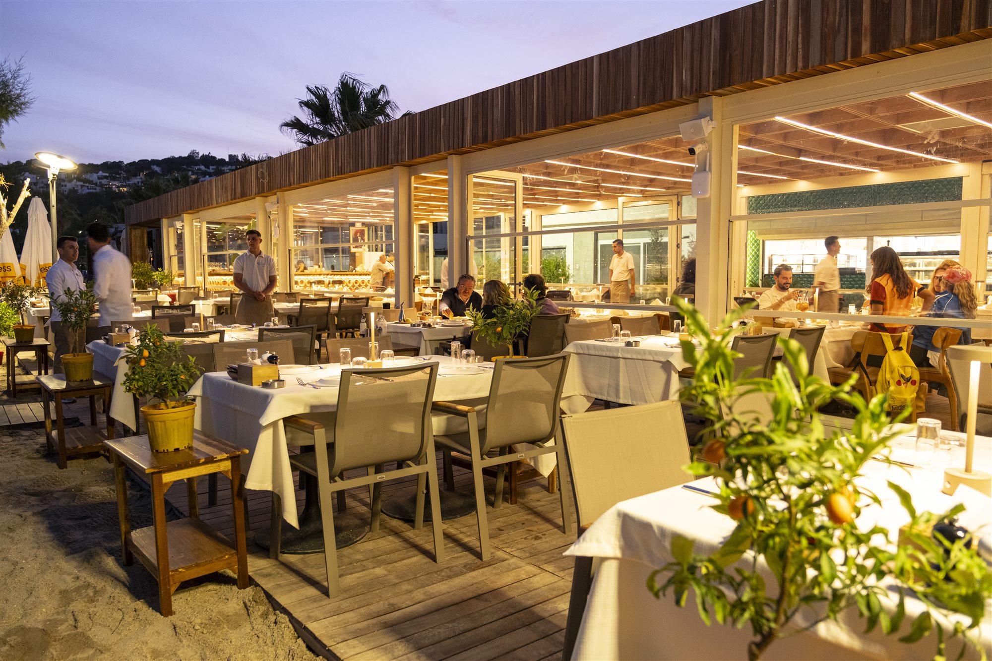 Burhan Bodrum sahil atmosferi