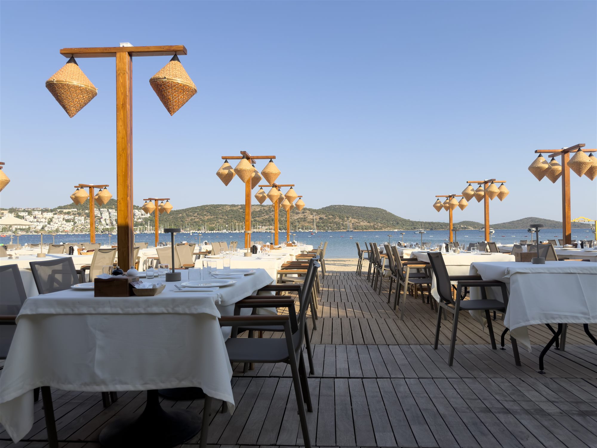 Bitez sahilinde Burhan Bodrum sofrası