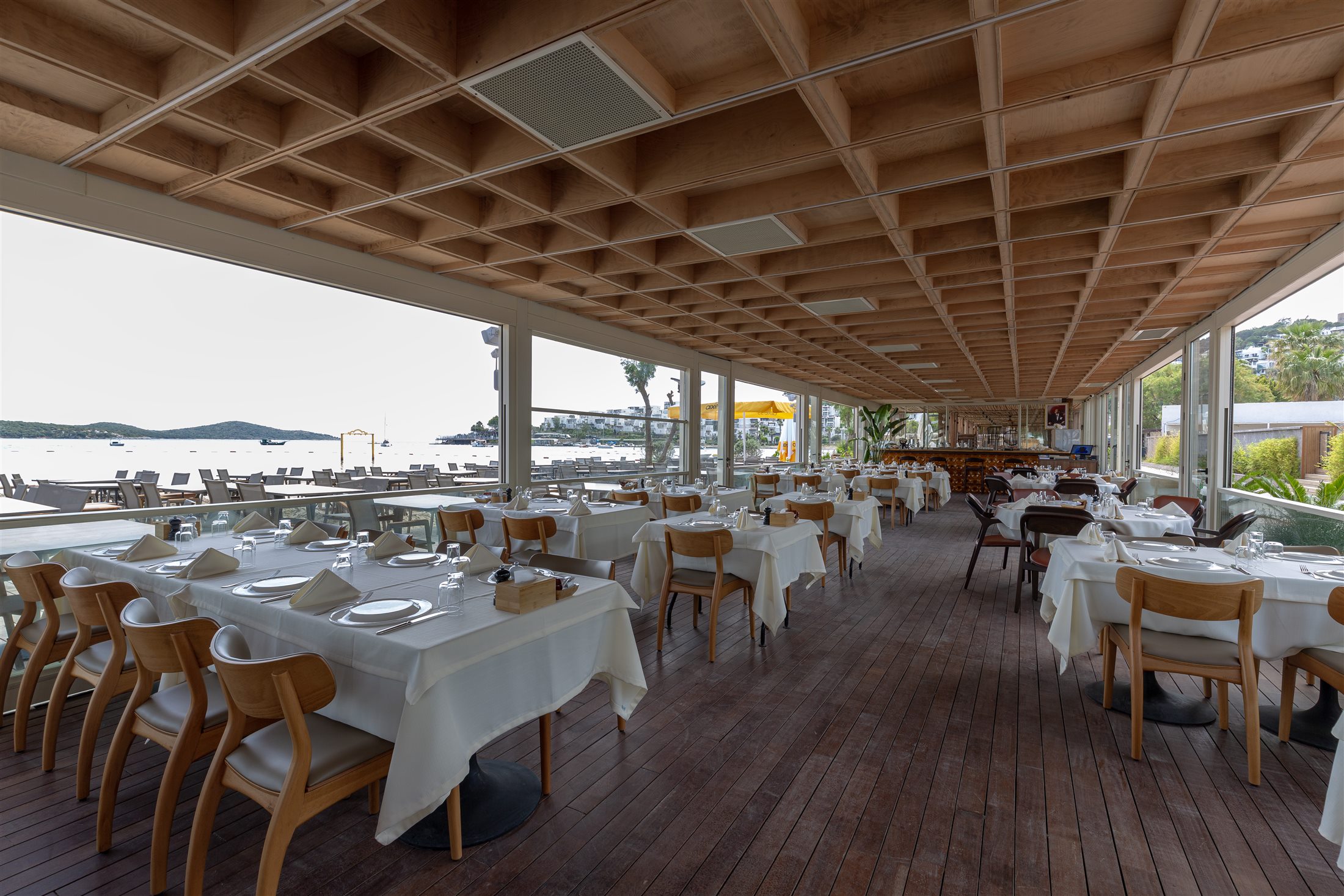 Burhan Bodrum ahşap tavanlı sahil panoraması